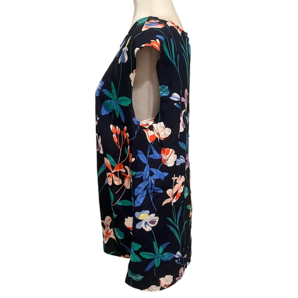 Talbots Spring Floral Back Button Down Blouse Navy Blue Multicolor Size 10 - Picture 3 of 7